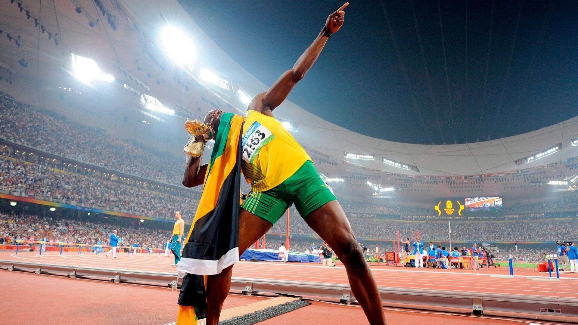 半场战报，博洛尼亚主场暂1-2落后克雷莫内塞，奥尔索利尼点射难阻对手双星闪耀